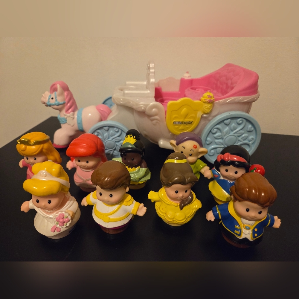 Little People Disney Prince & Princess Talkers With Coach / Carriage Ride - Picture 3 of 17